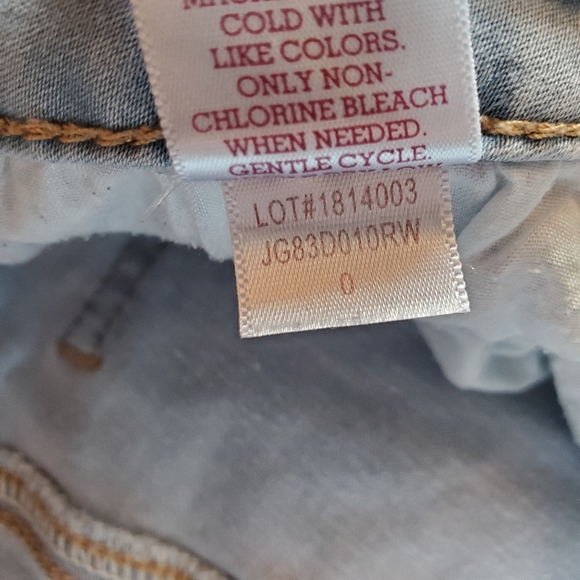 SO Low Rise Light Wash Jeggings size 0 EUC - Picture 5 of 6